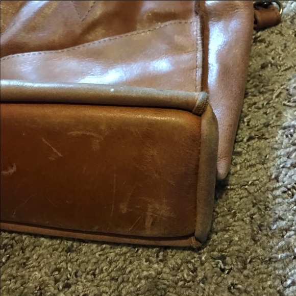 Raven + lily crossbody - Picture 5 of 5